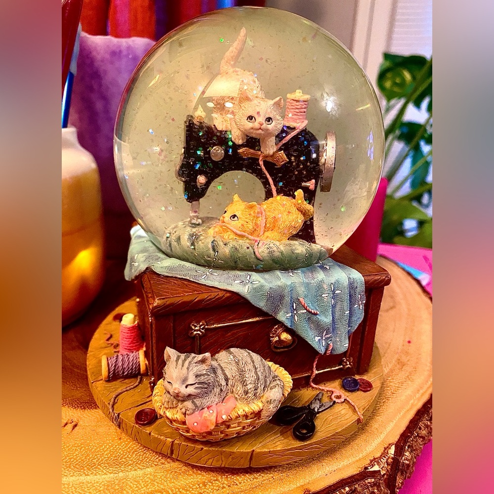 “Sew purrfect buttons and bows” San Francisco music box company snow globe🧶